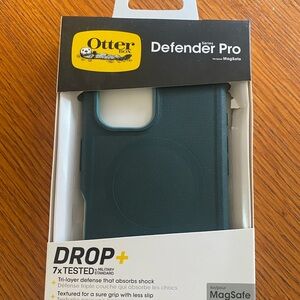 OtterBox iPhone 16 Defender Pro Case - NIB